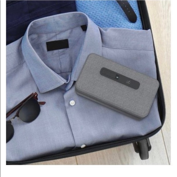 UV-C  Sanitizer Collapsible Travel Bag - Picture 7 of 9